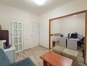 Продажа офисов: Продажа офисов 302 м², С ремонтом, Без мебели, Многоэтажное здание, 1 этаж — 9