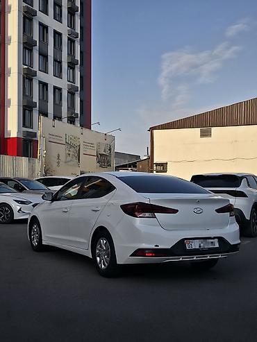 абди 100: Hyundai Elantra: 2018 г., Седан — 2