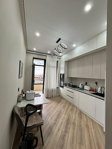 королевский: 1 комната, 52 м², Асанбай мкр Элитка, 2 этаж, Свежий ремонт — 3