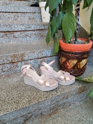 mk kais: Sandals, 37.5