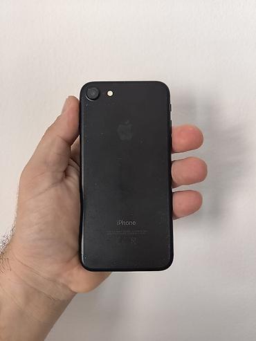 s7 edge: Iphone 7 crni sim free icloud free, sa 32 gb memorije. Telefon je ok — 7