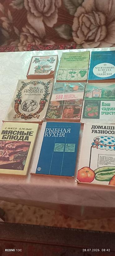 комтер: Книжный шкаф, Б/у — 1