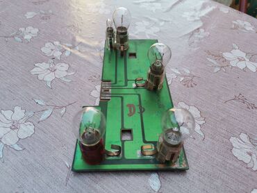 Auto delovi: Štampane ploce Lada 2104 Karavan Leva, Desna sa sijalicama br.3 — 7