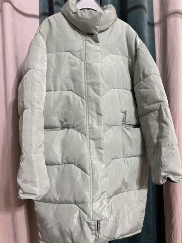 uniqlo куртка женская зимняя: Пуховик, По колено, Корея, Ультралегкий, M (EU 38), L (EU 40)