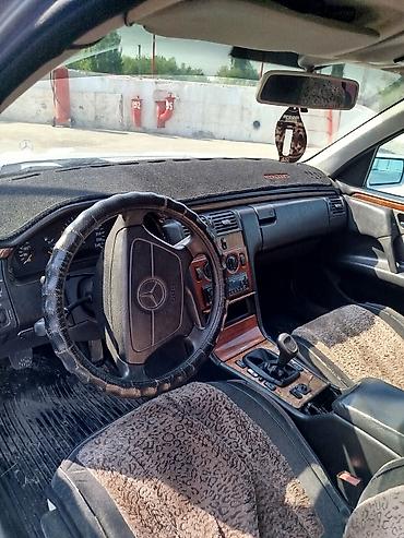 211 mers: Mercedes-Benz E-Class: 1998 г., 2.4 л, Автомат, Бензин, Седан — 4