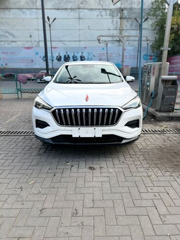 Другие автомобили: Электромобиль кроссовер (белый цвет кузова). Ключевые особенности: - — 1