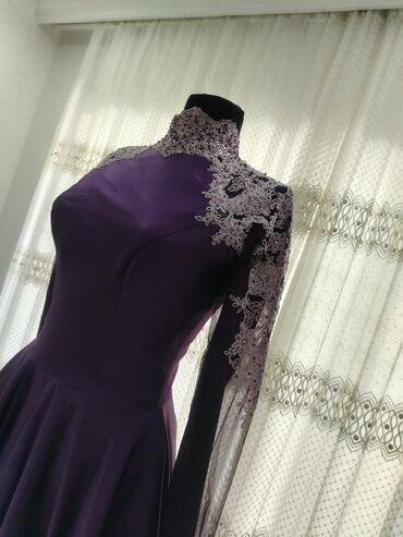 Ziyafət donları: Bənövşəyi rəngdə zərif ziyafət/libas - Model: uzun ətəkli, tam qollu — 16