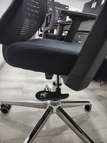ofis kreslolar: Ofis üçün təkərli müdir kreslosu - Ergonomik dizayn: nəfəsalan mesh — 2