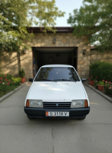 ВАЗ (ЛАДА): ВАЗ (ЛАДА) 2109: 1988 г., Механика, Бензин — 1