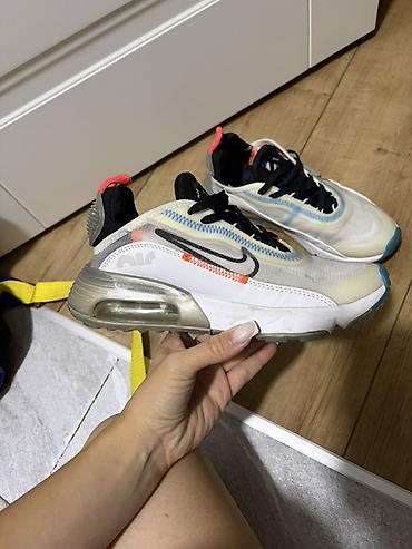 air max 90: Кроссовки, 34.5, 35, Nike, Б/у, цвет - Белый, Самовывоз — 1