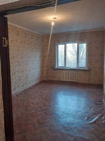 2 комнаты, 50 м², 105 серия, 4 этаж, Старый ремонт