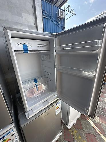 freezer: Холодильник TOEAR TOR-100S, двухкамерный (верхняя морозильная камера) — 2