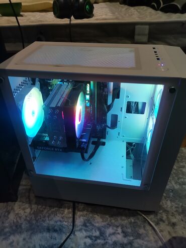 windows 7: Salam Pc satilir cemi 1 il istifadə olunub ev şeraitinde vaxtim