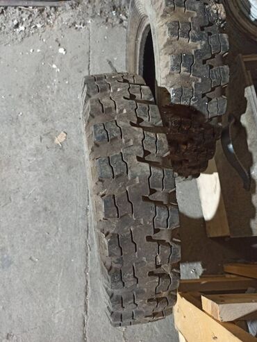 зимние шины на ниву 21214: Продаю покрышки на луаз 2шт