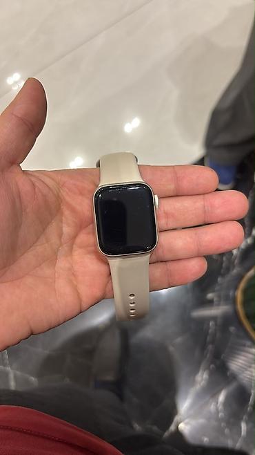 android saat: Ağıllı saat – Apple Watch SE kvadrat ekranlı, toxunma ekran, yan — 1