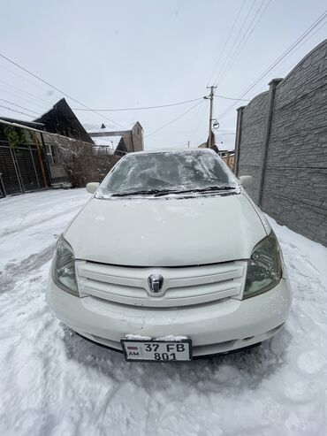 Toyota: Toyota ist: 2004 г., 1.3 л, Автомат, Бензин, Хэтчбэк