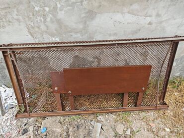 tek neferlik yataq bazali: Təknəfərlik çarpayı, Bazasız, Matrassız, Siyirməsiz