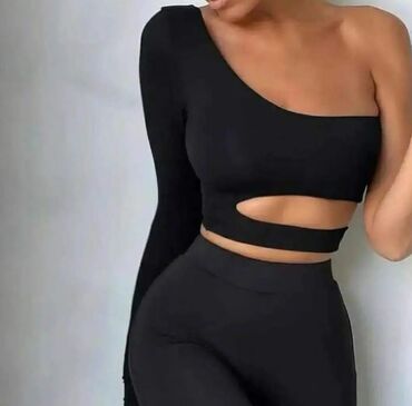 Bluze: Bluze vise modela sa elastinom. Crna,bela,crvena,svetlo — 12