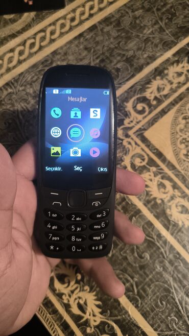 rəsmi 14 c: Nokia 3310, < 2 GB Memory Capacity, rəng - Qara, Düyməli