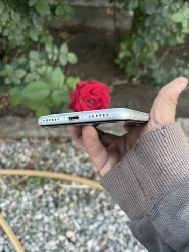 зарядка для macbook: IPhone SE 2020, Белый