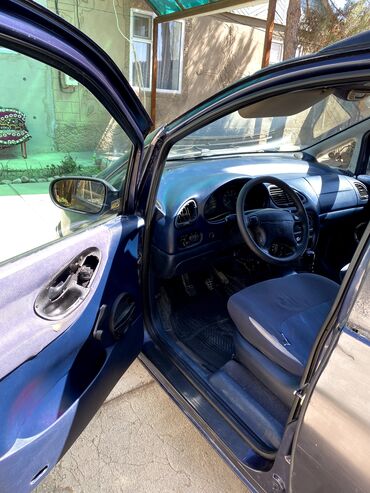 Volkswagen: Volkswagen Sharan: 2000 г., 2 л, Механика, Газ, Минивэн — 12