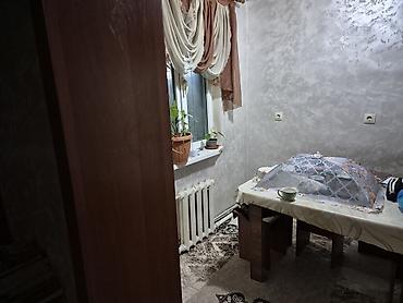 Продажа коттеджей и домов: 🏡 **Продаётся мансардный дом** 📍 Локация: Новопавловка, ул. Кирова 📐 — 8