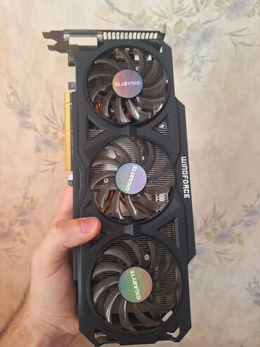 Sərt disklər (HDD): Videokart Gigabyte GeForce GTX 780, < 4 GB, İşlənmiş