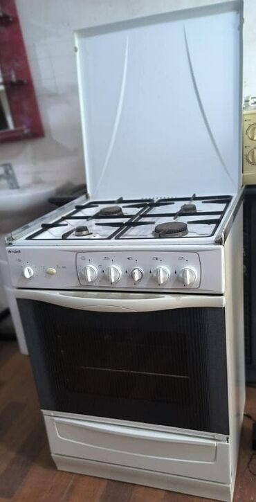 Холодильники: Indesit qaz sobası 120 AZN catdirilma mümkündür📍Unvan Hezi Aslanov