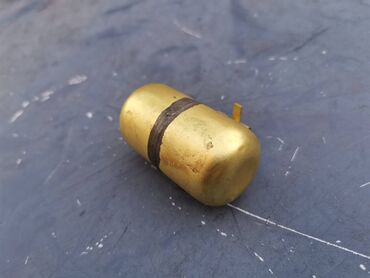 Auto delovi: Plovak karburatora Lada 7,2121 Niva. OriginalanRuske proizvodnje. Cena — 6