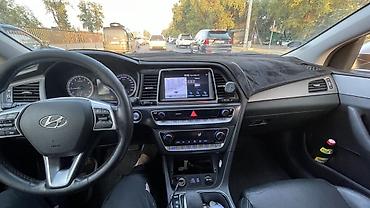 gac aion y plus: Hyundai Sonata: 2018 г., Седан — 6