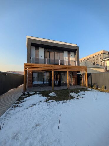 продается дом село раздольное: Дом, 200 м², 5 комнат, Агентство недвижимости, Евроремонт