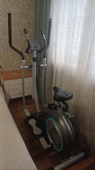 halqa: Elliptik trenajor və velotrenajor funksiyalı 2‑si 1‑də kardio aparat — 1
