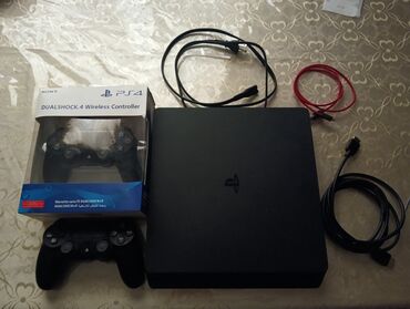 ps4 pultlar: Təci̇li̇ satilir.Playstation 4 slim 500 gb ideal vəziyyətdədi heç bir