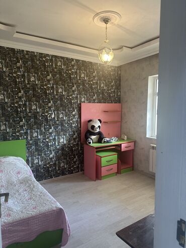 Həyət evləri və villaların satışı: 3 otaqlı, 1 kv. m, Kredit yoxdur, Orta təmir — 14