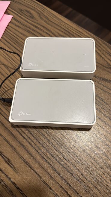 Modemlər və şəbəkə avadanlıqları: İşlənmiş TP-Link 8 Portlu Ethernet Switch – Tam İşləkdir