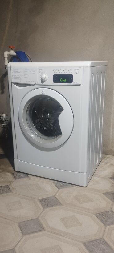 hitachi paltaryuyan: Paltaryuyan maşın Indesit, 7 kq, Avtomat, Qurutmasız, Kredit yoxdur
