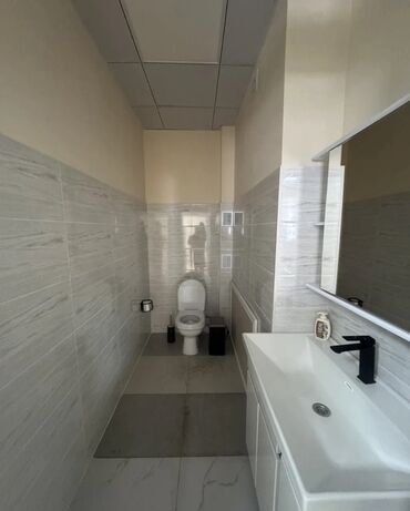 Офисы: Сдаю Офис, 100 м², В жилом комплексе, С отдельной кухней, С отдельным входом, С отдельным сан узлом — 4