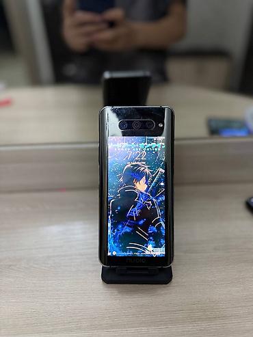 Смартфон Nubia Z20 с двумя экранами: с царапинами иногда но норм все