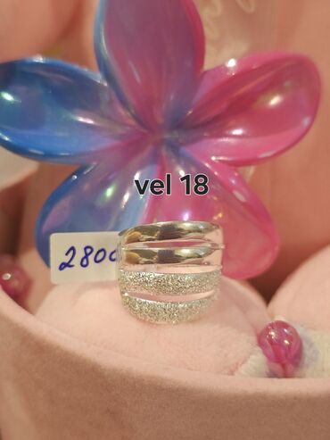 Minđuše: Srebrni nakit – više modela - Srebrne minđuše sa prozirnim cirkonima na lalafo.rs — 24 Minđuše: Srebrni nakit – više modela - Srebrne minđuše sa prozirnim cirkonima — 24