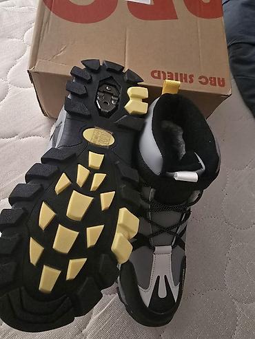 Botinkalar: - Ölçü: 39 razmer (hər qiymətə) - Brend/model: ABC Shield (qutusu — 2