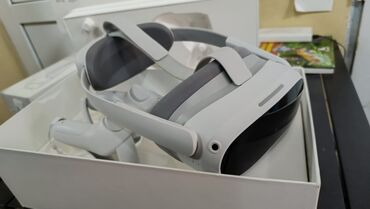 игры на плейстейшн: Продаю шлем виртуальной реальности pico 4, 8/128 память,в комплекте 8