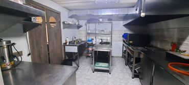 Restoran, kafelər: Nəsimi rayonu,28 may metrosunun yaxınlığında, 4 otağlı 200 kv.m sahəsi — 13