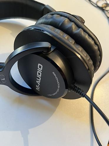 Qulaqcıqlar: M-Audio simli qulaqlıq - Over-ear, qapalı tip konstruksiya – səs — 2