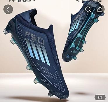 Futbol kramponları – qapalı bağlayıcısız (laceless) dizayn - Rəng — 1