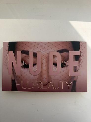 красопка бу: Палетка теней Huda Beauty The Nude — 2