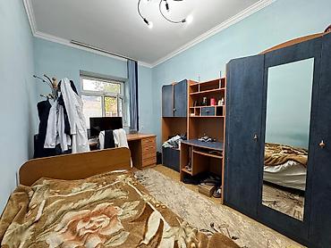 Продажа коттеджей и домов: Выставлен дом на продажу в центре города Усенбаева 174, за ЦОН, ниже — 16