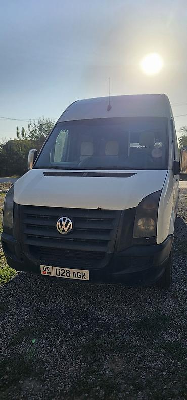 гурзовой фура: Volkswagen Crafter: 2010 г., Механика, Дизель, Фургон — 1