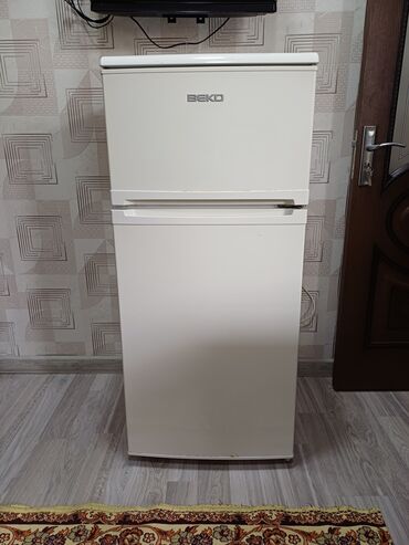 Mikserlər: İşlənmiş 2 qapılı Beko Soyuducu Satılır, rəng - Ağ, Dolab içi