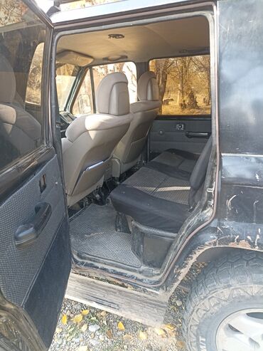 Isuzu: Isuzu Trooper: 1990 г., 3 л, Автомат, Бензин, Внедорожник — 10