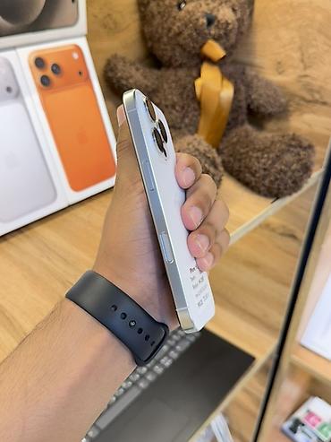iphone air бишкек: IPhone 16 Pro, 128 ГБ, белый Ключевые характеристики: - Дисплей 6.3" — 3